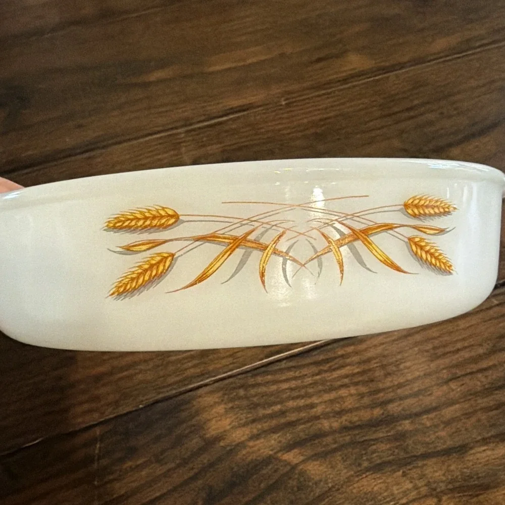 Vintage Fire King Golden Harvest Wheat Casseroles  8 in. #450 VGUC